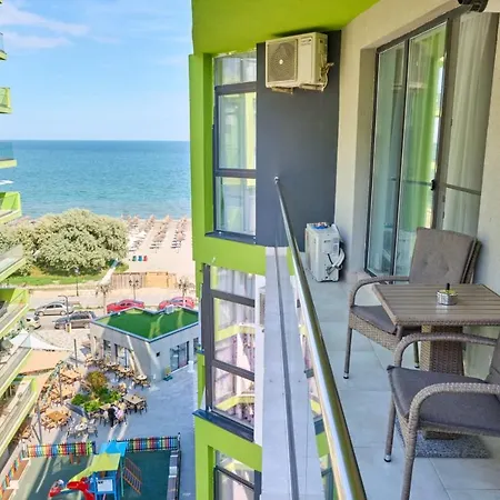 Mau Alezzi Apartament Năvodari